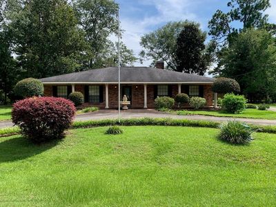 615 E Lakeshore Dr, Carriere, MS, 39426