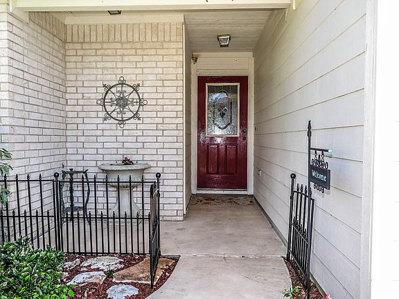 2nd image of 104 Pinnacle Dr