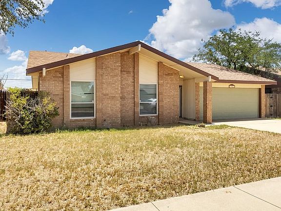 2nd image of 26 Corona Cir
