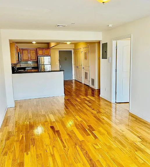 148 Main St #4G — Photo 3