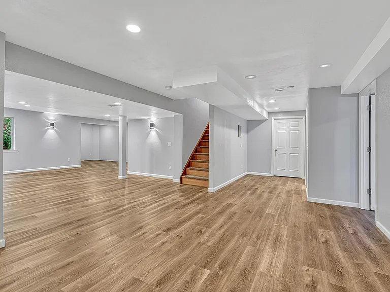 8406 Green Island Cir — Photo 51