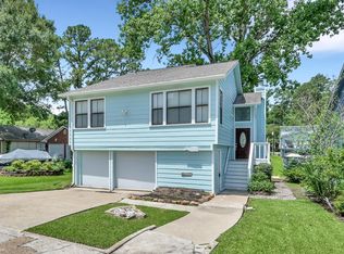 213 Clear Water St E, Montgomery, TX 77356