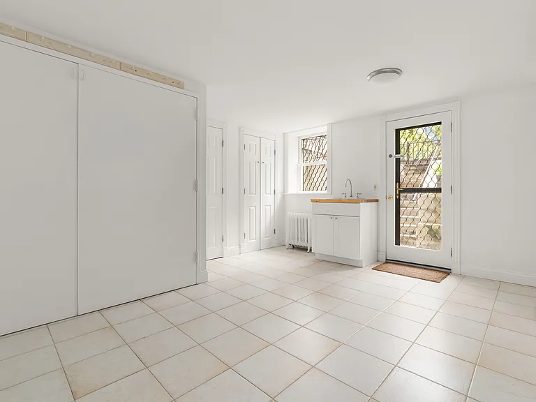 60 Hicks St — Photo 18