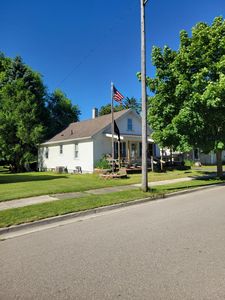 1048 E Hopson St, Bad Axe, MI, 48413