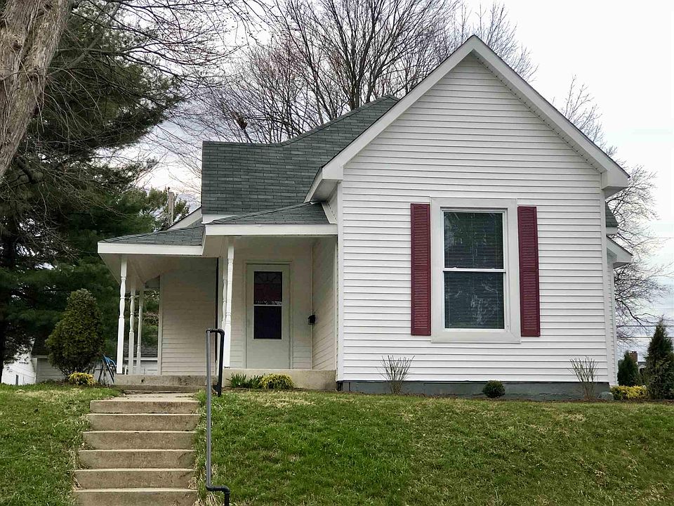 1st image of 452 E Paris St