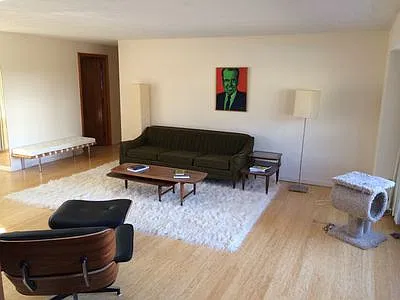 2 bed, 1.5 bath, 1372 sqft, $3,000 — Photo 4