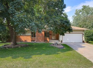 6720 Markwood Dr N, Crystal, MN 55427