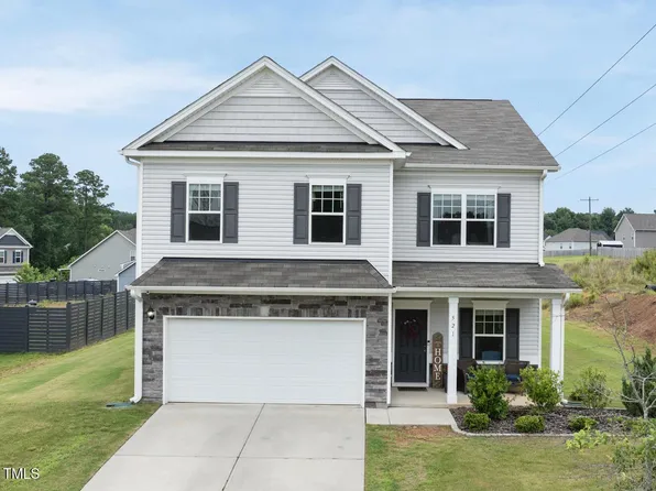 521 Lionheart Ln, Sanford, NC 27330