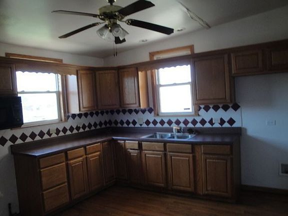 4th image of 11336 S Avenue L