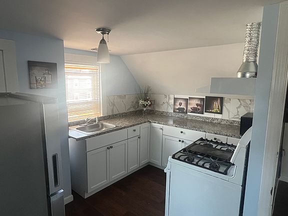 2nd image of 52 Essex St #3