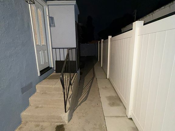 3rd image of 4114 E Wilton St
