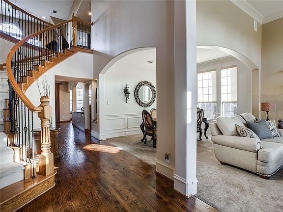 5th image of 404 Orchard Hill Dr