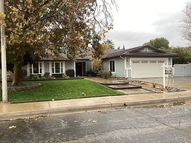 1st image of 43521 Sierra Vista Dr