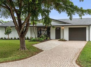 229 Willowick Dr, Naples, FL 34110