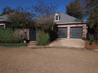 1636 Acadia Ct, Jackson, MS 39211