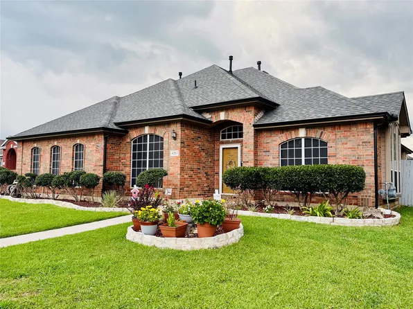 4213 Forestedge Dr, Grand Prairie, TX 75052