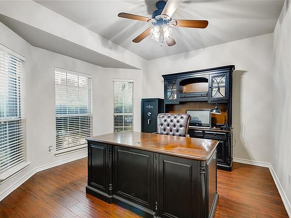 3rd image of 1606 Monte Carlo Dr