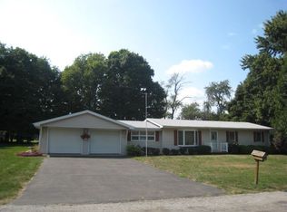 112 Mapleleaf Dr, Catlin, IL 61817