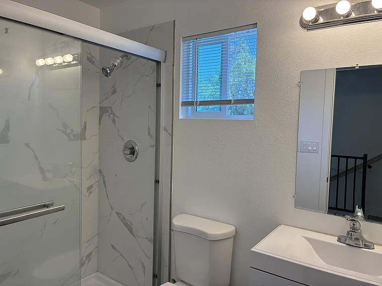 380 N 13th St #2 — Photo 5