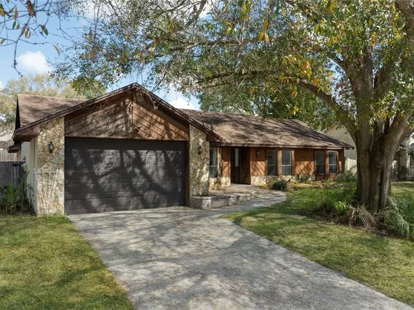 973 Red Dandy Dr, Orlando, FL 32818