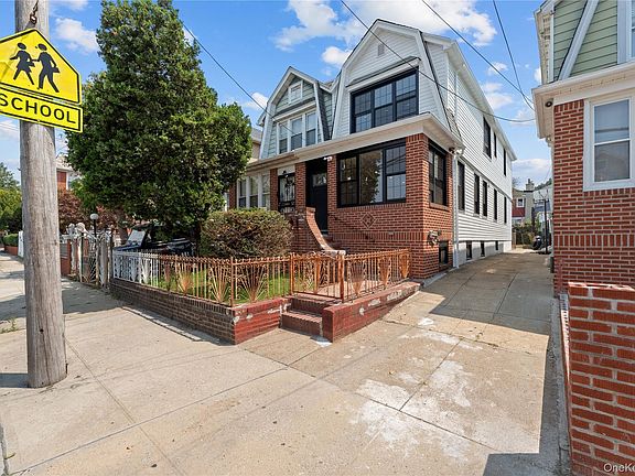 3rd image of 903 E 45th Street