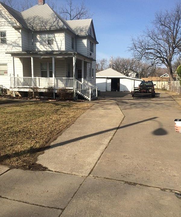 1st image of 708 S Santa Fe Ave