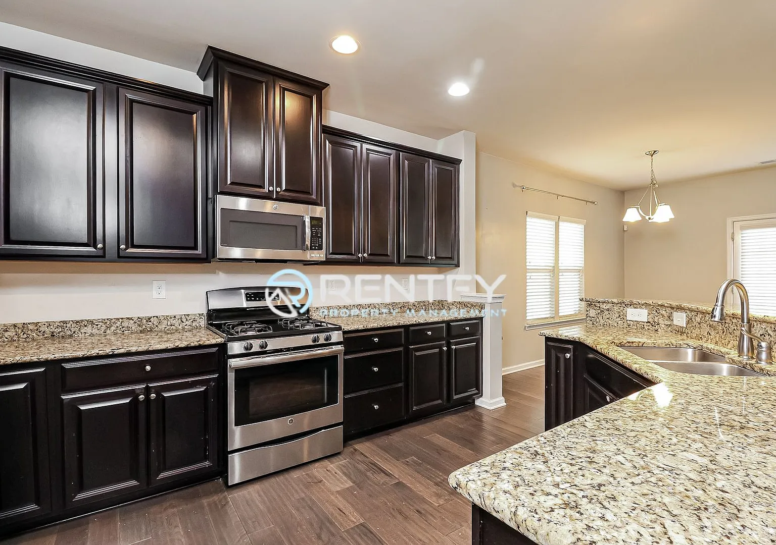 3303 Major Samuals Way Charlotte, NC — Photo 3