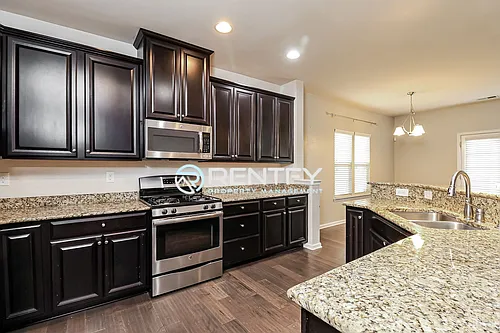 3303 Major Samuals Way Photo 1