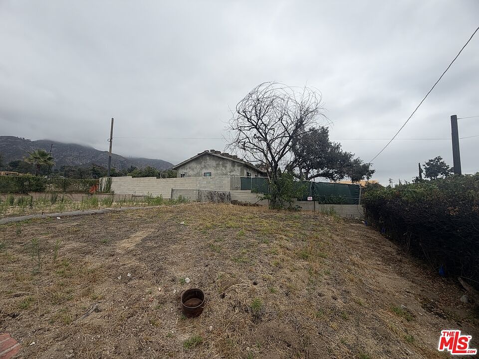 1st image of 255 W Poppyfields Dr