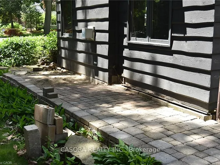 623 King Rd — Photo 32