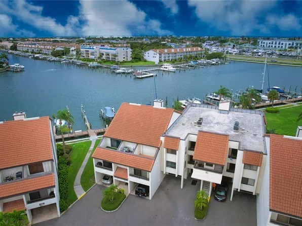 128 1st St E APT 203, Tierra Verde, FL 33715