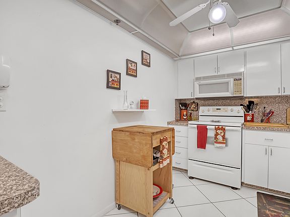 4th image of 3221 S Ocean Blvd APT 1003