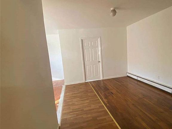 4th image of 7425 Rockaway Blvd