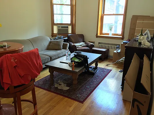 Rented by Joe Gotham LTD | media 21