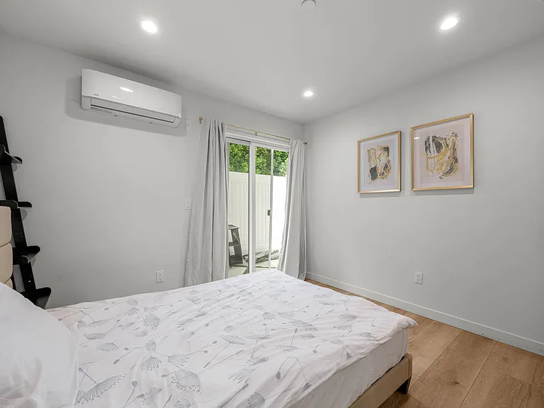 5024 Lindley Ave — Photo 5