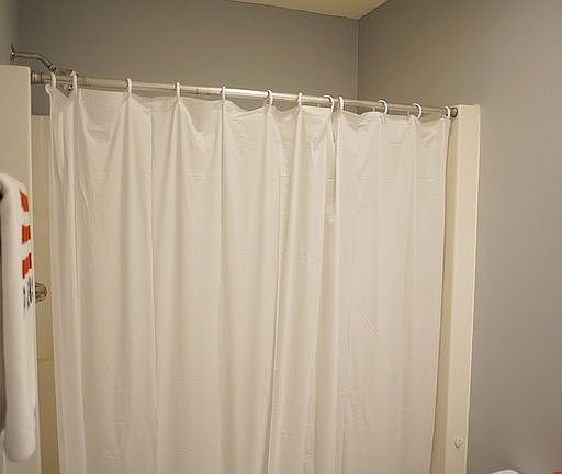 1st floor full bathroom