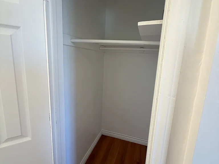 1010 Allen Ave #C — Photo 5