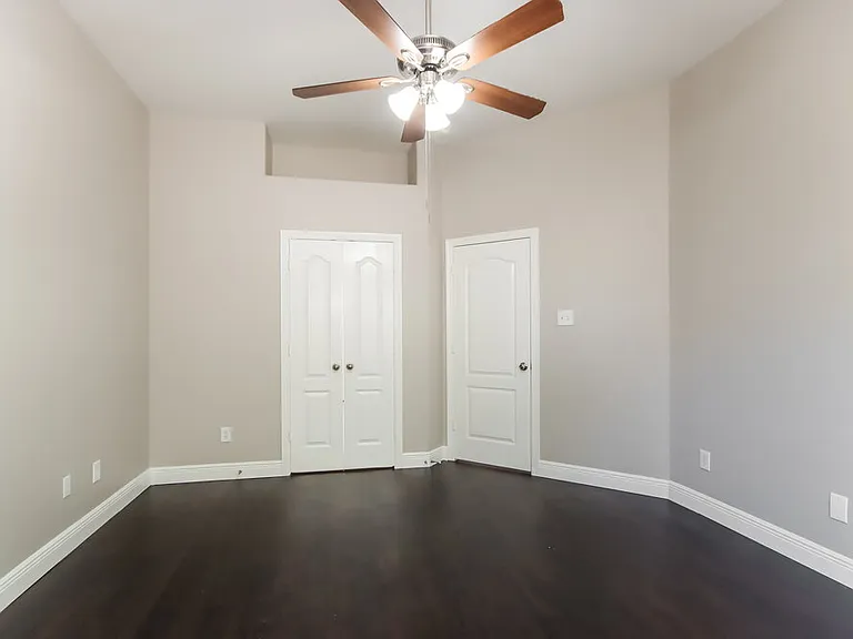21620 Hackamore Ct — Photo 9