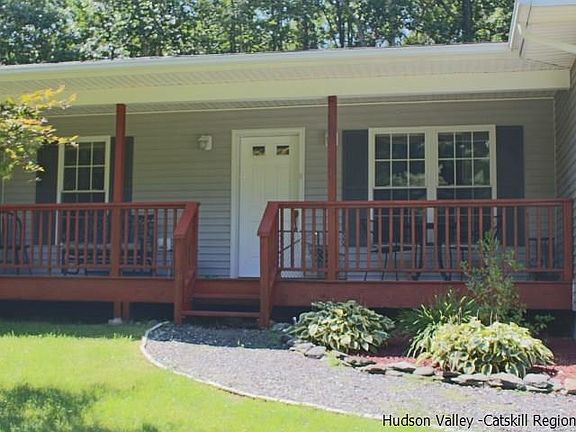 5th image of 45 Mountain View Dr