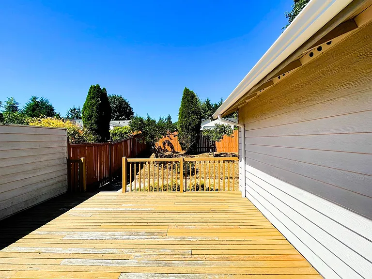 3022 Russell Way #B — Photo 7