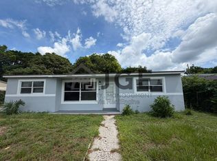 1218 W 25th St, Riviera Beach, FL 33404