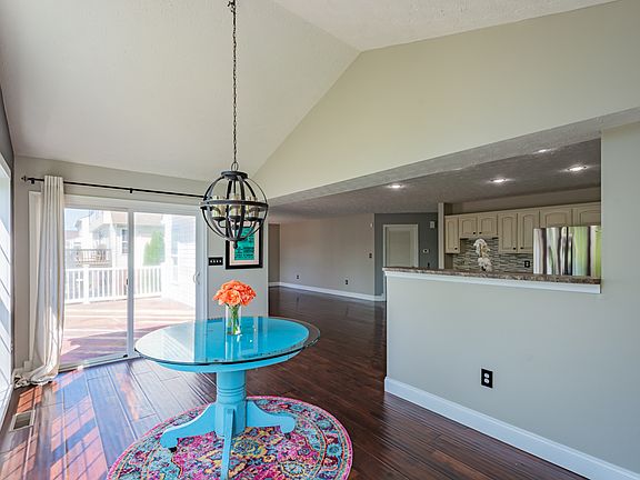 5th image of 124 Tartan Dr