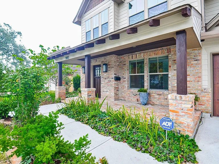 5413 De Milo Dr — Photo 2