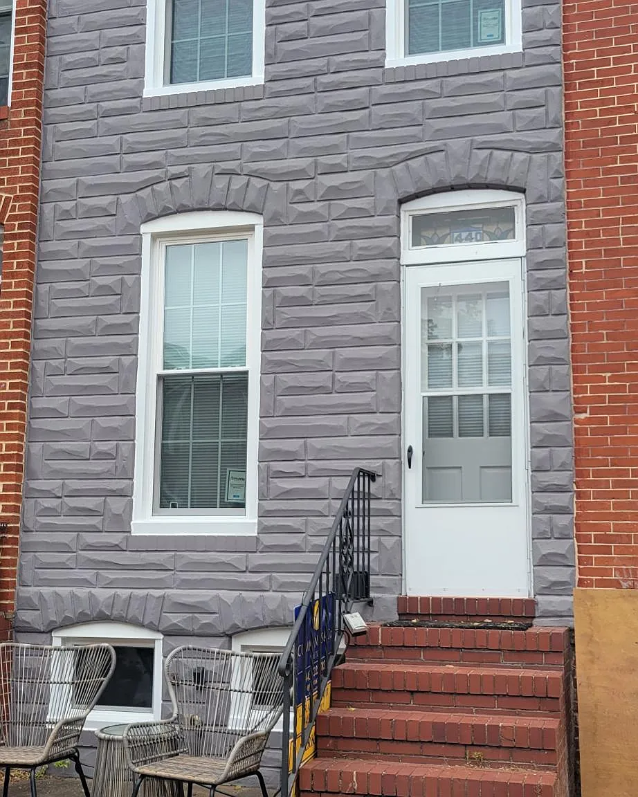2 bed, 900 sqft, $2,000 — Photo 1