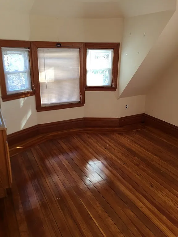 Studio, 1.0 bath, 200 sqft, $1,350 — Photo 2