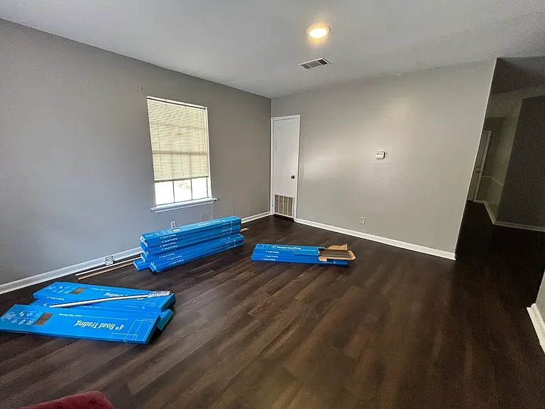 901 E 29th Ave — Photo 30