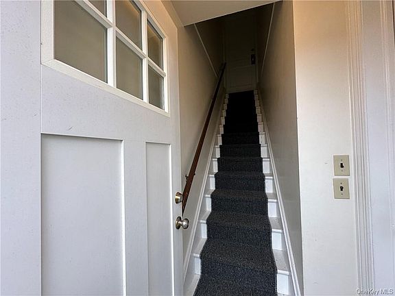 5th image of 17 Harriman Ave #B