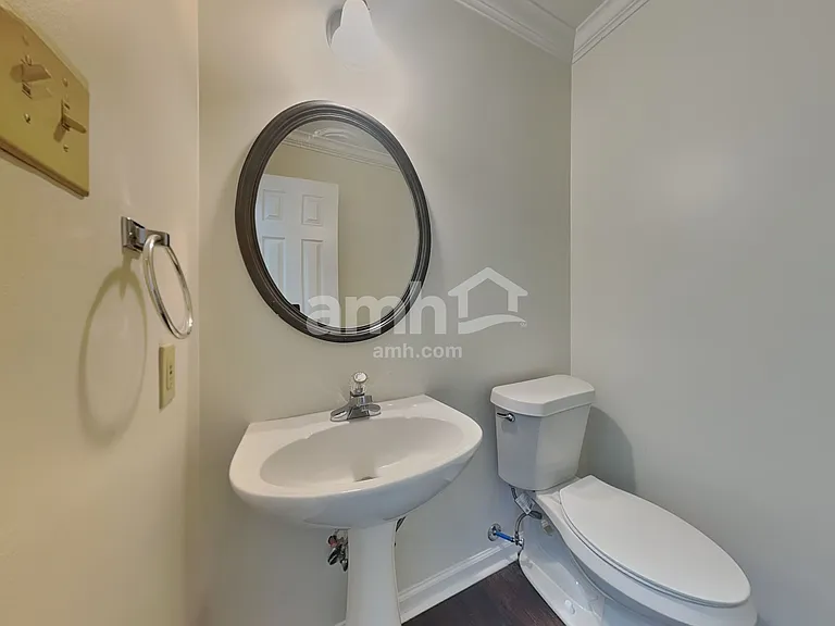 10225 Highgate Cir — Photo 8