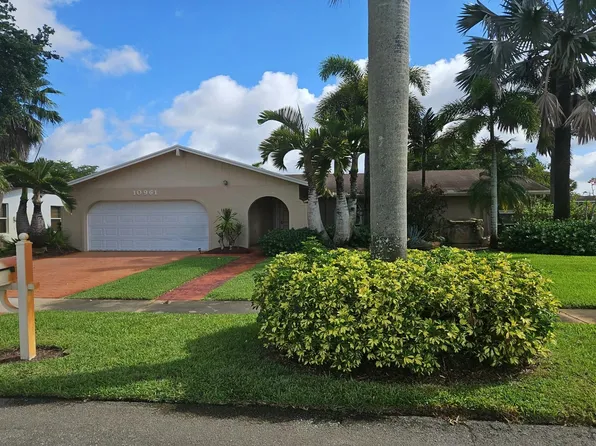10961 NW 16th Ct, Hollywood, FL 33026