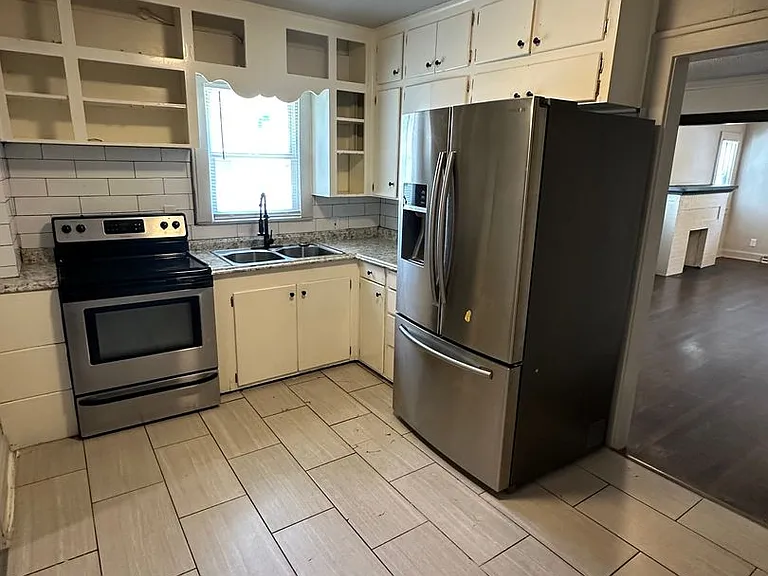 2217 Drury Ave — Photo 6